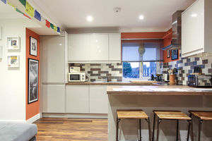 Photo 7- click for photo gallery